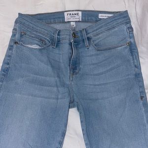 FRAME Denim Le Skinny de Jeanne Crop Size: 26